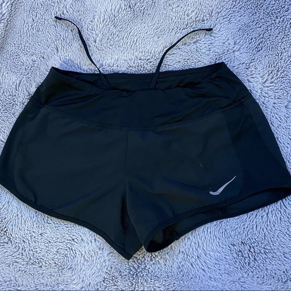 Nike women’s running shorts - Picture 2 of 5